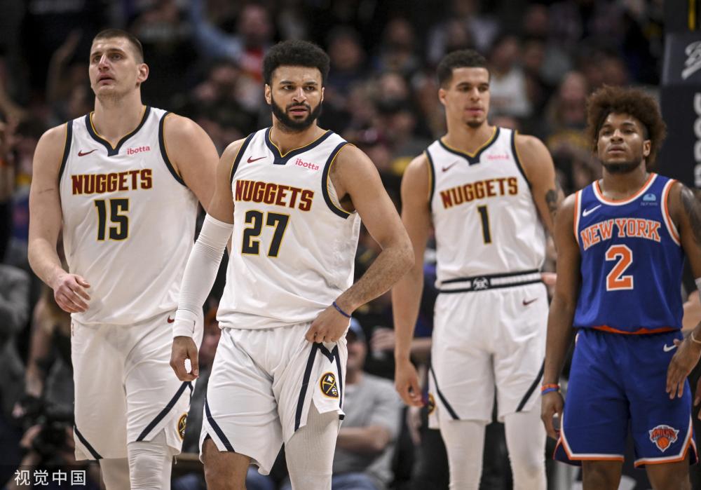 更显示了他 更显示了他