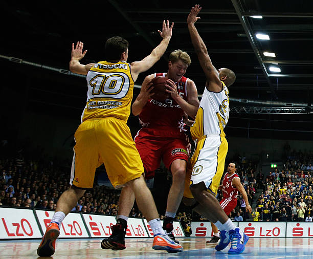 同一名球员 同一名球员