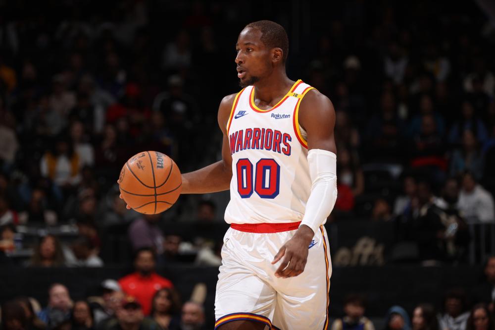 作为现役足 作为现役足