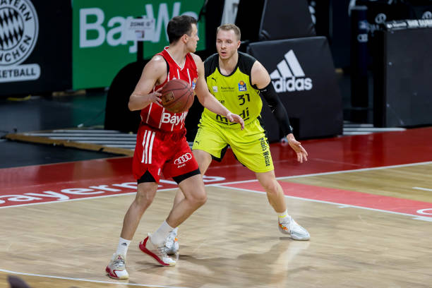 了乒乓球运 了乒乓球运